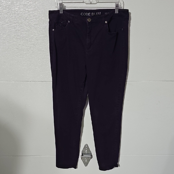 Code Bleu Women's Dark Purple Jeans Beaded And Embroidered Fleur De Lis - Picture 3 of 10